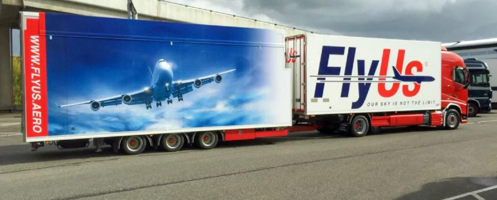 FlyUs-Trucking